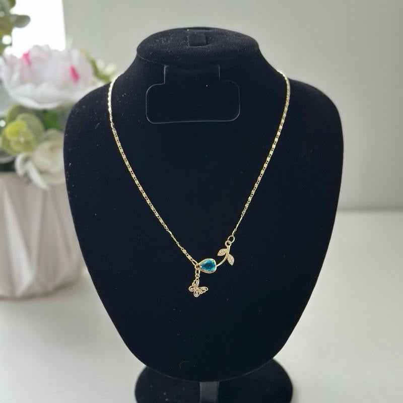Wanderlust Leaf Necklace