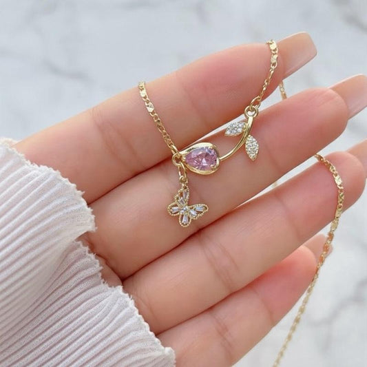 Wanderlust Leaf Necklace